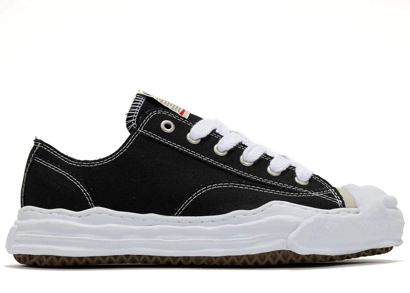 Maison Mihara Yasuhiro Hank OG Sole Suede Low Schwarz Weiß