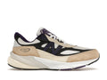 New Balance 990v6 MiUSA Teddy Santis Weiß Schwarz Pflaume
