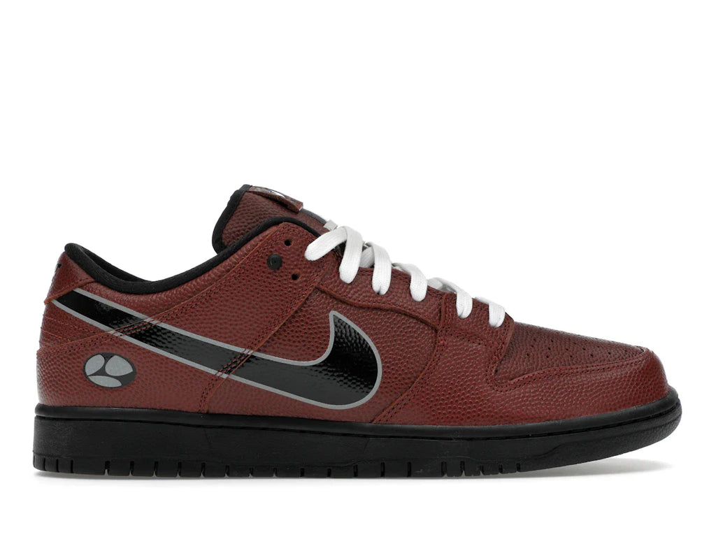 Nike SB Dunk Low Limousine Skateboards