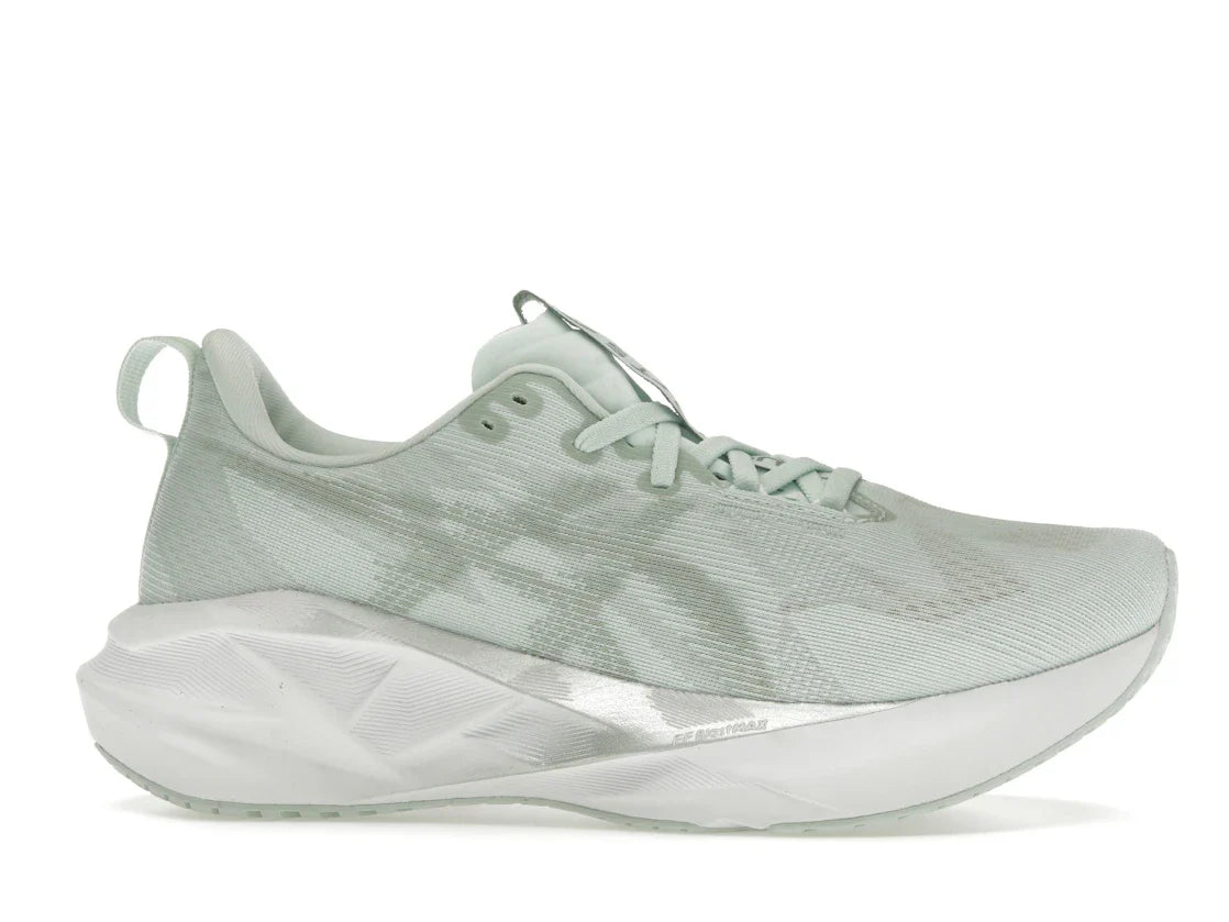 ASICS Novablast 5 Pure Aqua Seal Grau