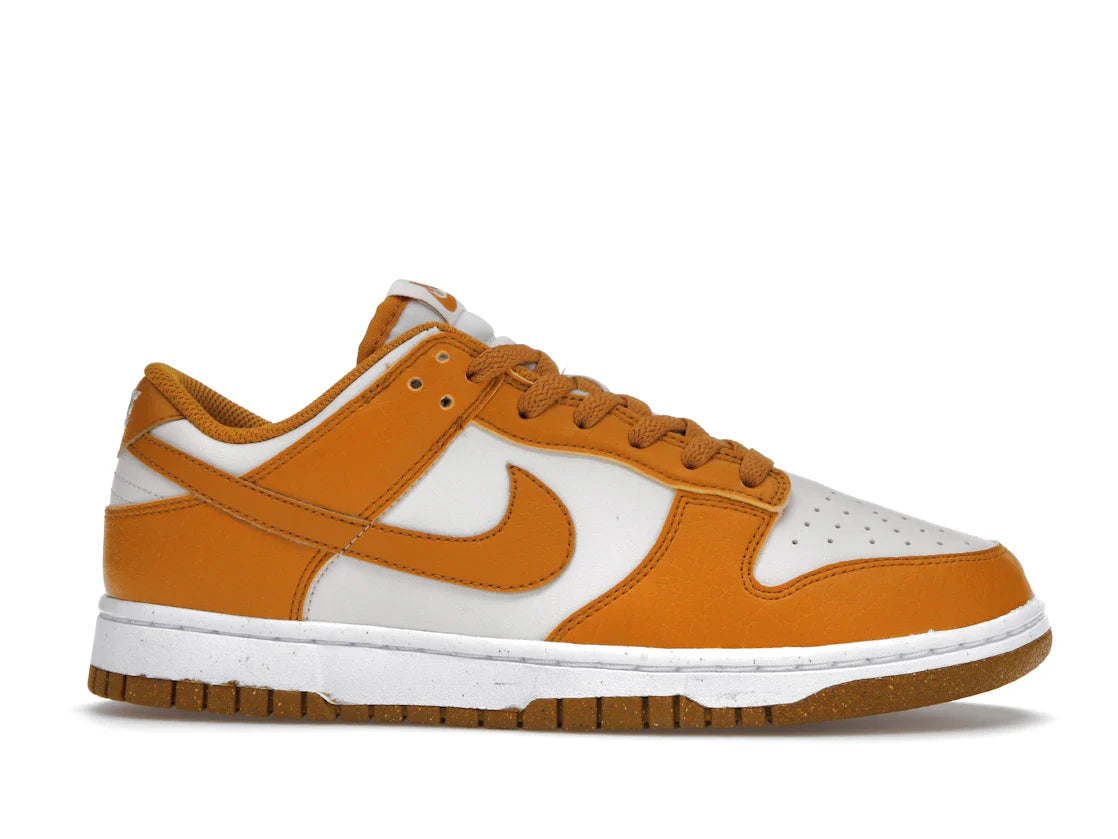 Nike Dunk Low Next Nature Phantom Gold Suede (Damen)