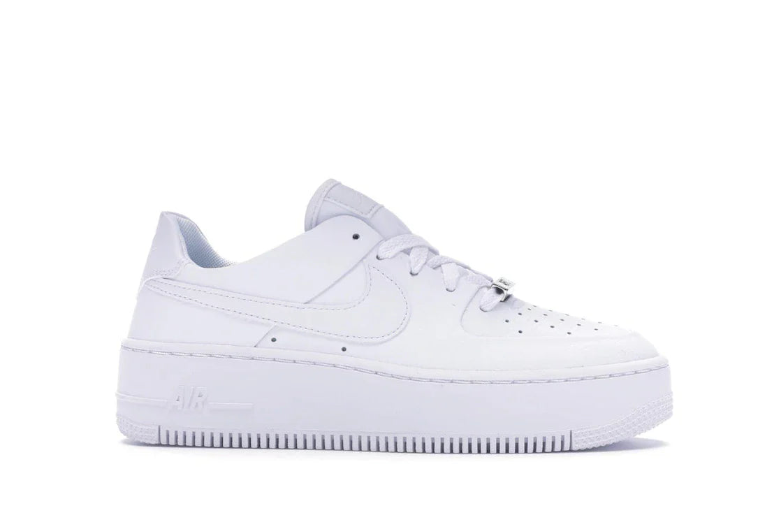 Nike Air Force 1 Sage Low Triple White (Damen)