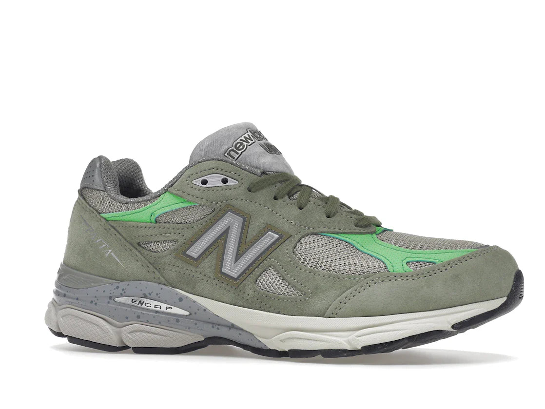 New Balance 990v3 MiUSA Patta Keep Your Family Close