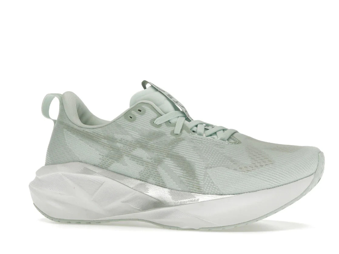 ASICS Novablast 5 Pure Aqua Seal Grau