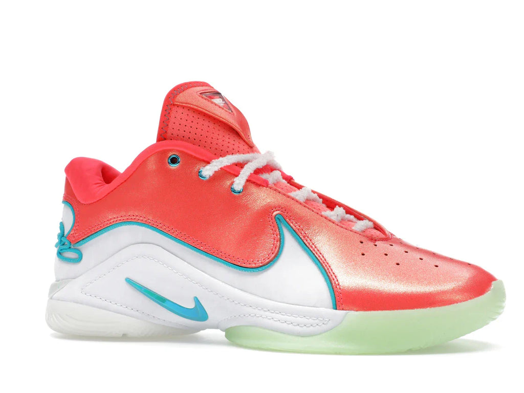 Nike LeBron 22 Weihnachten