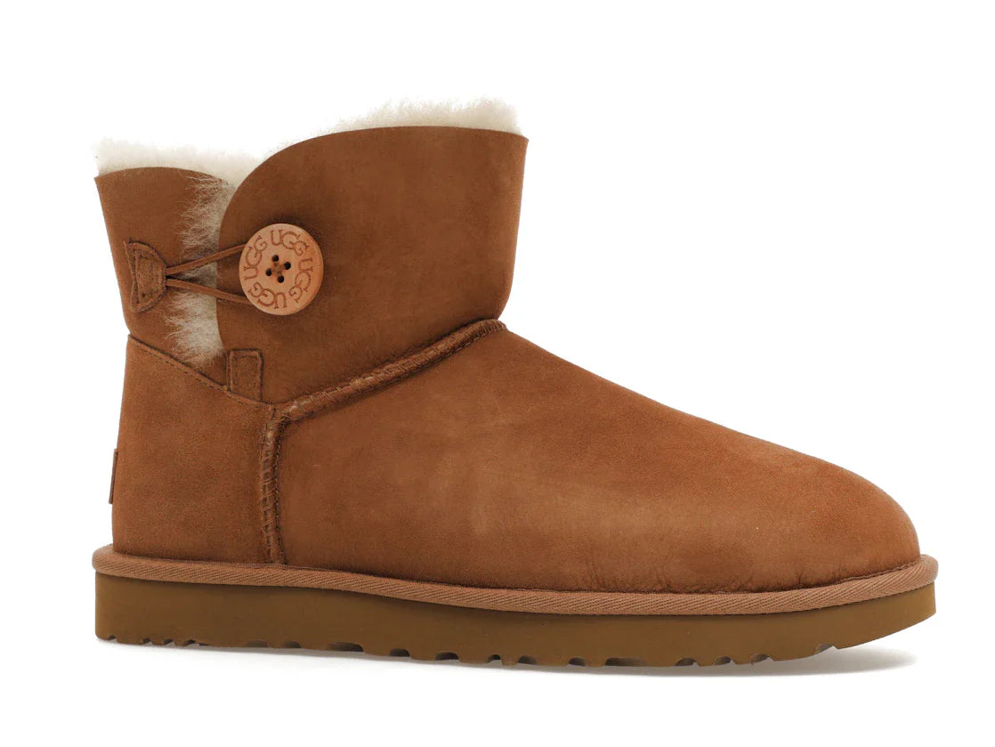 UGG Mini Bailey Button II Kastanie (Damen)