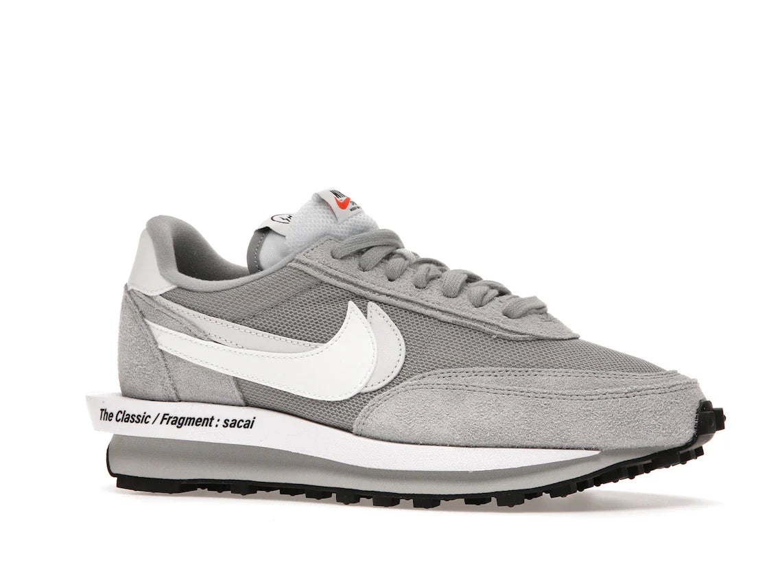 Nike LD Waffle SF sacai Fragment Grau