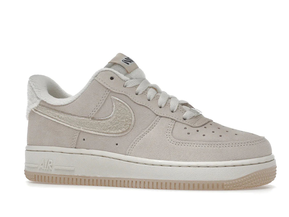 Nike Air Force 1 Low '07 SE Sanddrift Gum Fleece (Damen)