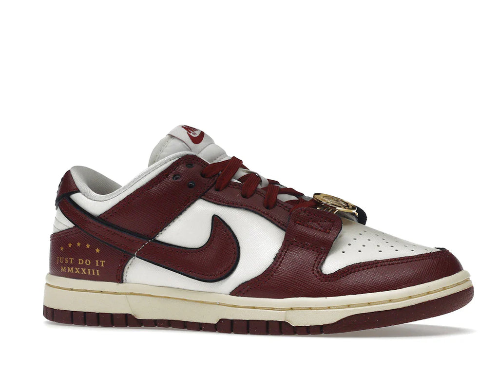 Nike Dunk Low SE Sisterhood Sail Team Red (Damen)