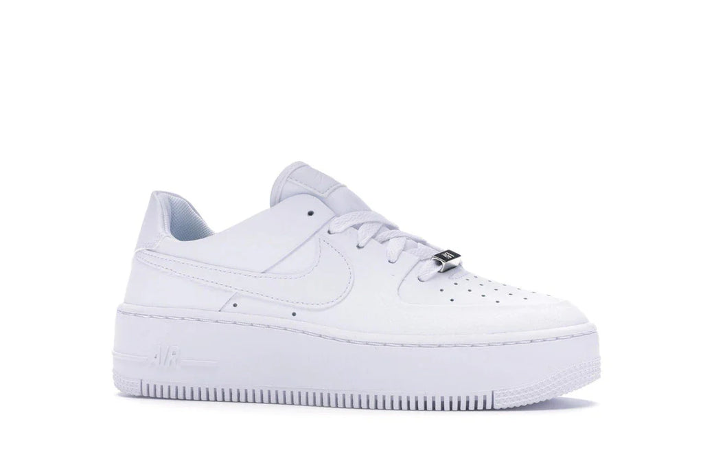 Nike Air Force 1 Sage Low Triple White (Damen)