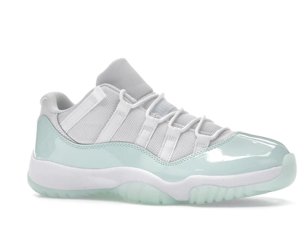 Jordan 11 Retro Low Igloo (Damen)