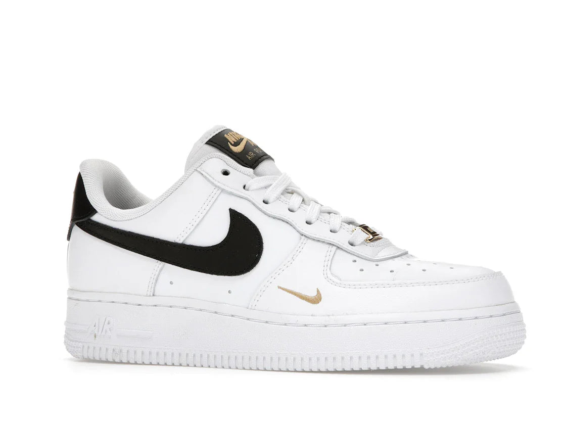 Nike Air Force 1 Low '07 Essential Weiß Schwarz Gold Mini Swoosh (Damen)