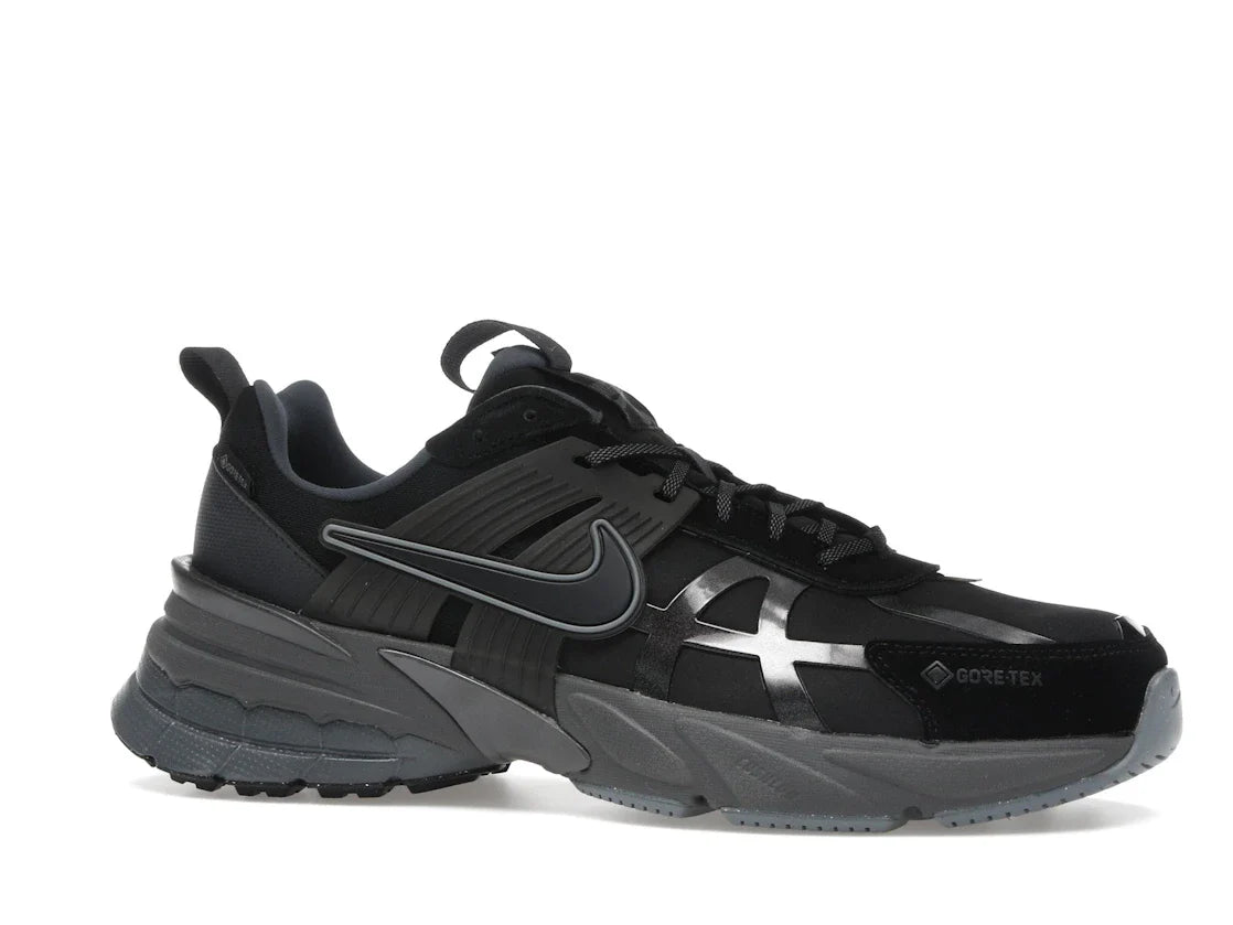 Nike V2K Run Gore-Tex Schwarz Eisengrau