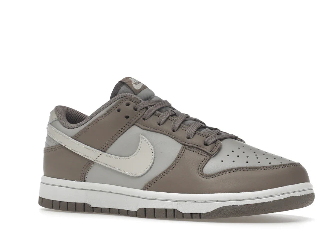 Nike Dunk Low Bone Beige (Damen)