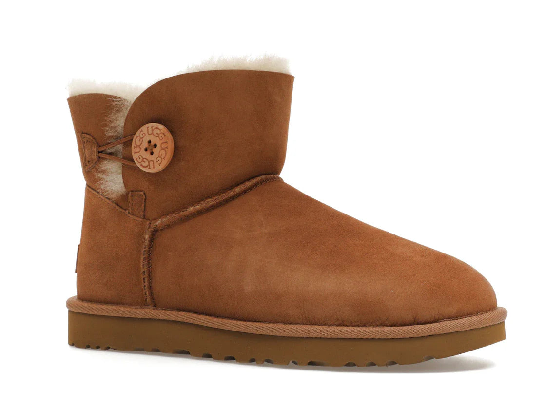 UGG Mini Bailey Button II Kastanie (Damen)