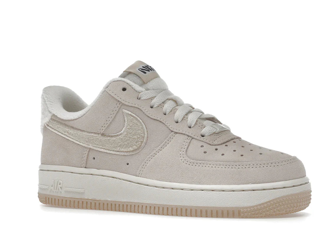 Nike Air Force 1 Low '07 SE Sanddrift Gum Fleece (Damen)