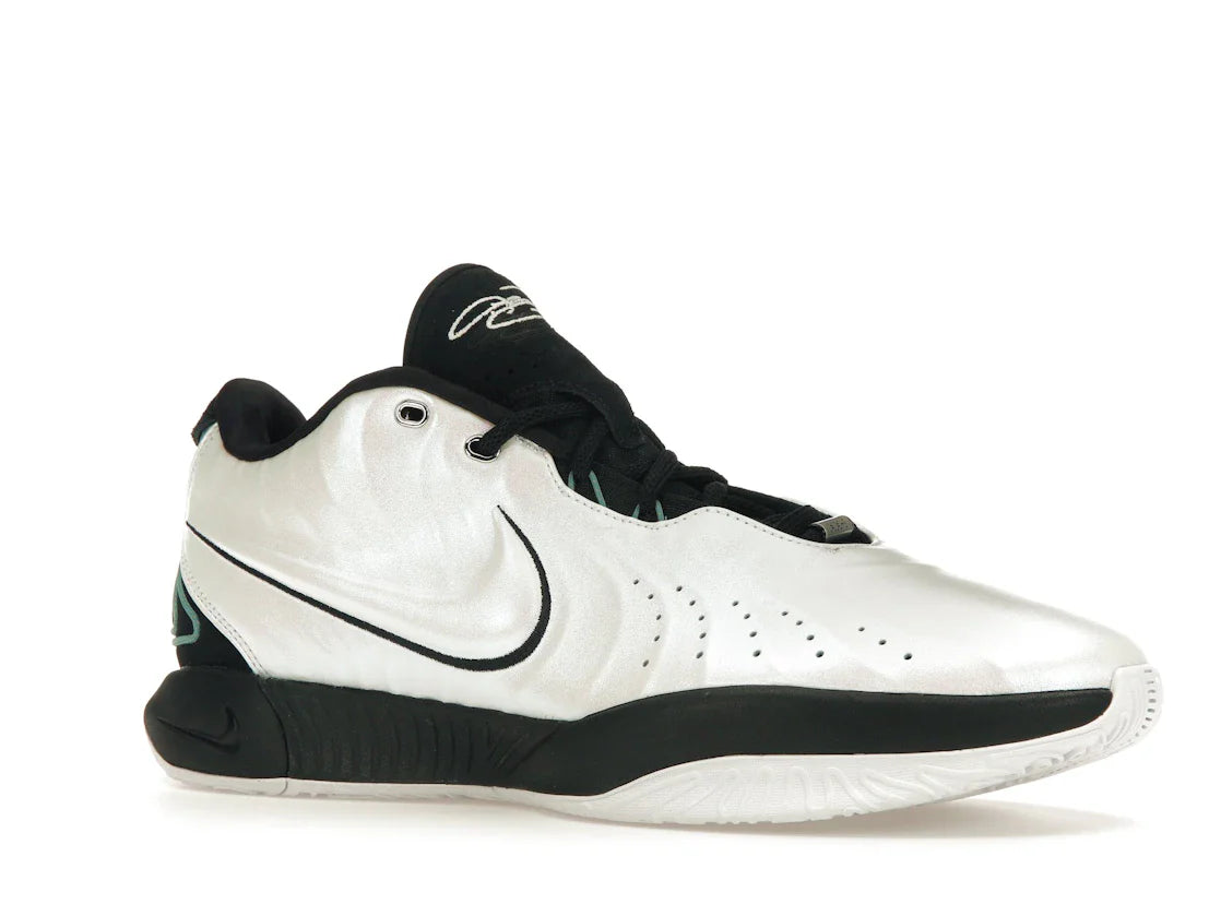 Nike LeBron 21 Conchiolin