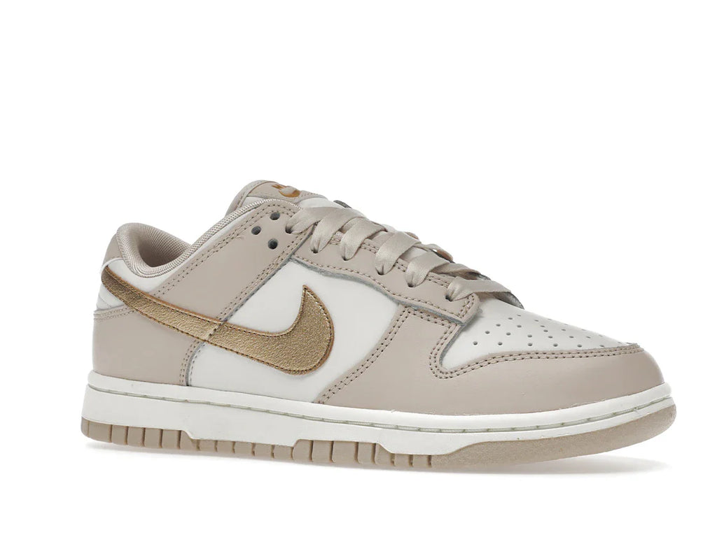 Nike Dunk Low Phantom Metallic Gold (Damen)