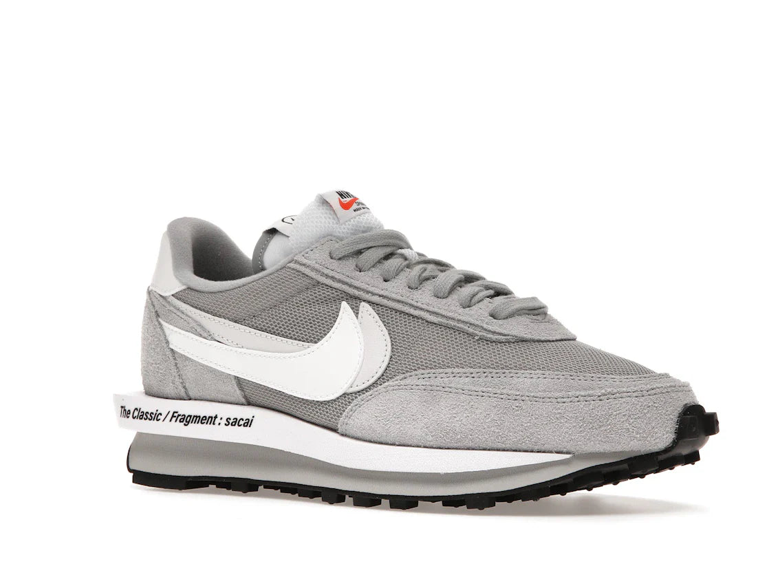 Nike LD Waffle SF sacai Fragment Grau