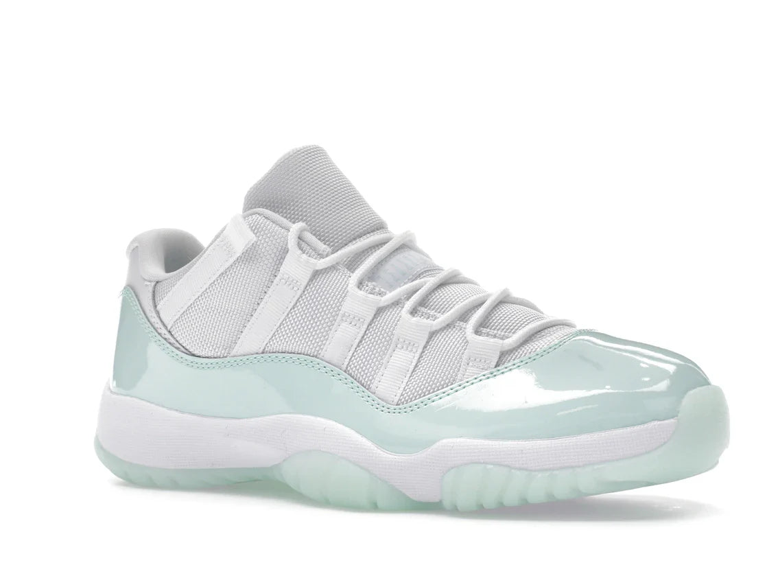 Jordan 11 Retro Low Igloo (Damen)