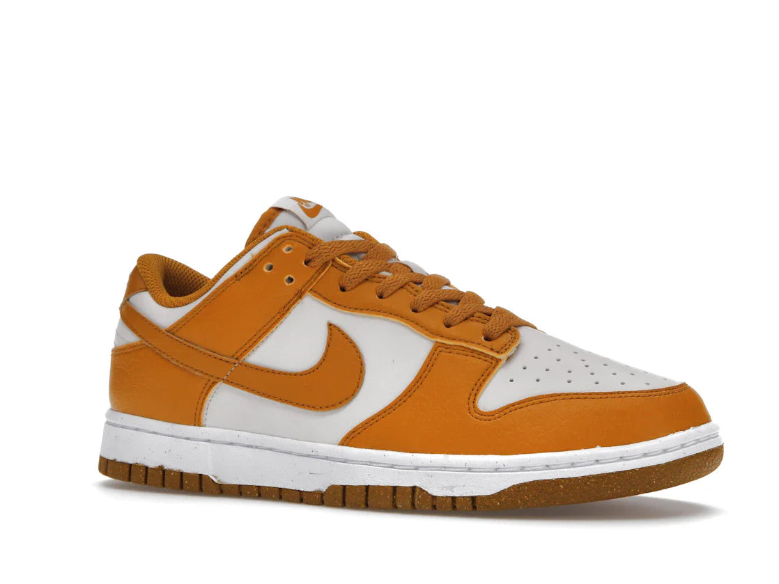Nike Dunk Low Next Nature Phantom Gold Suede (Damen)