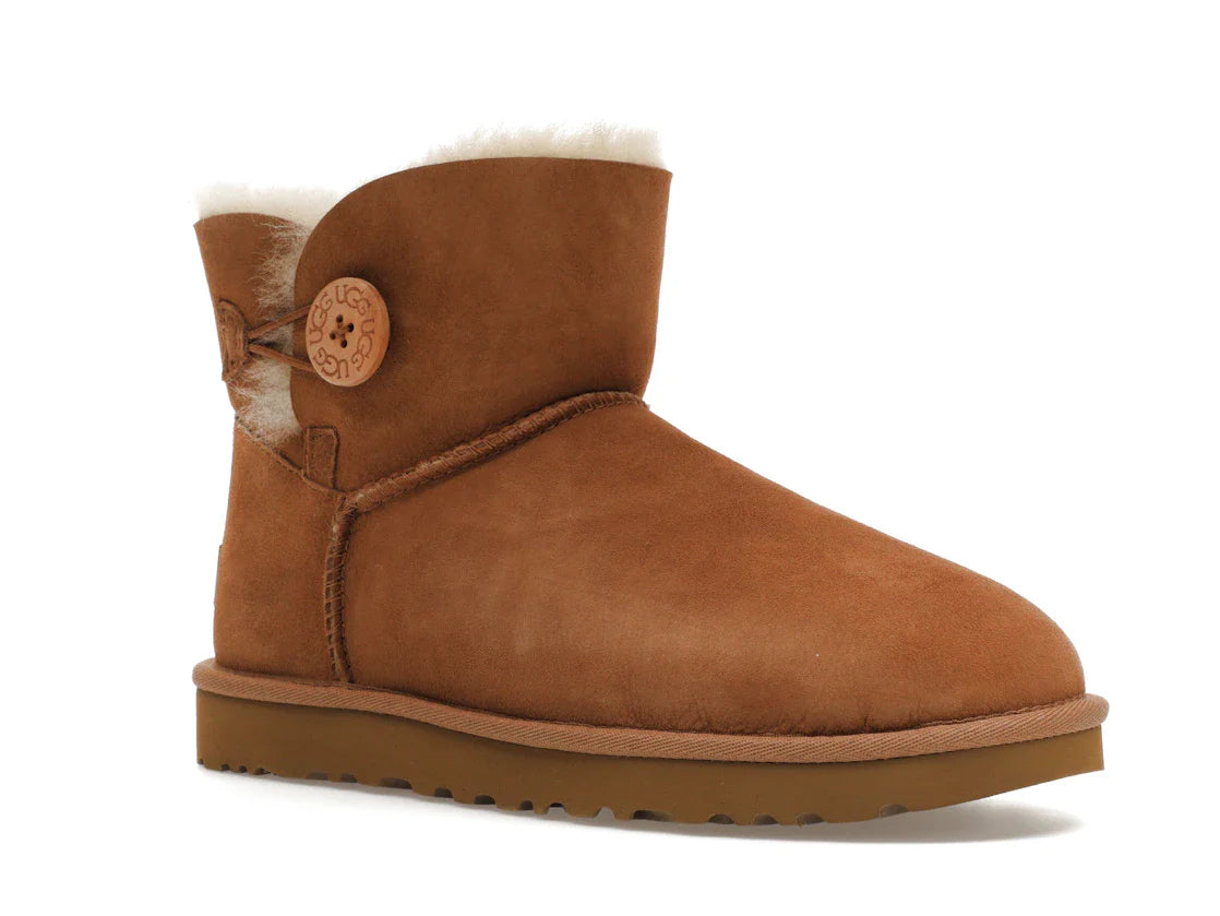 UGG Mini Bailey Button II Kastanie (Damen)