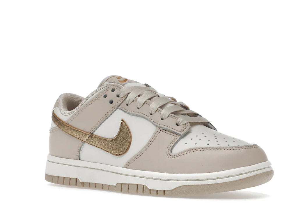 Nike Dunk Low Phantom Metallic Gold (Damen)