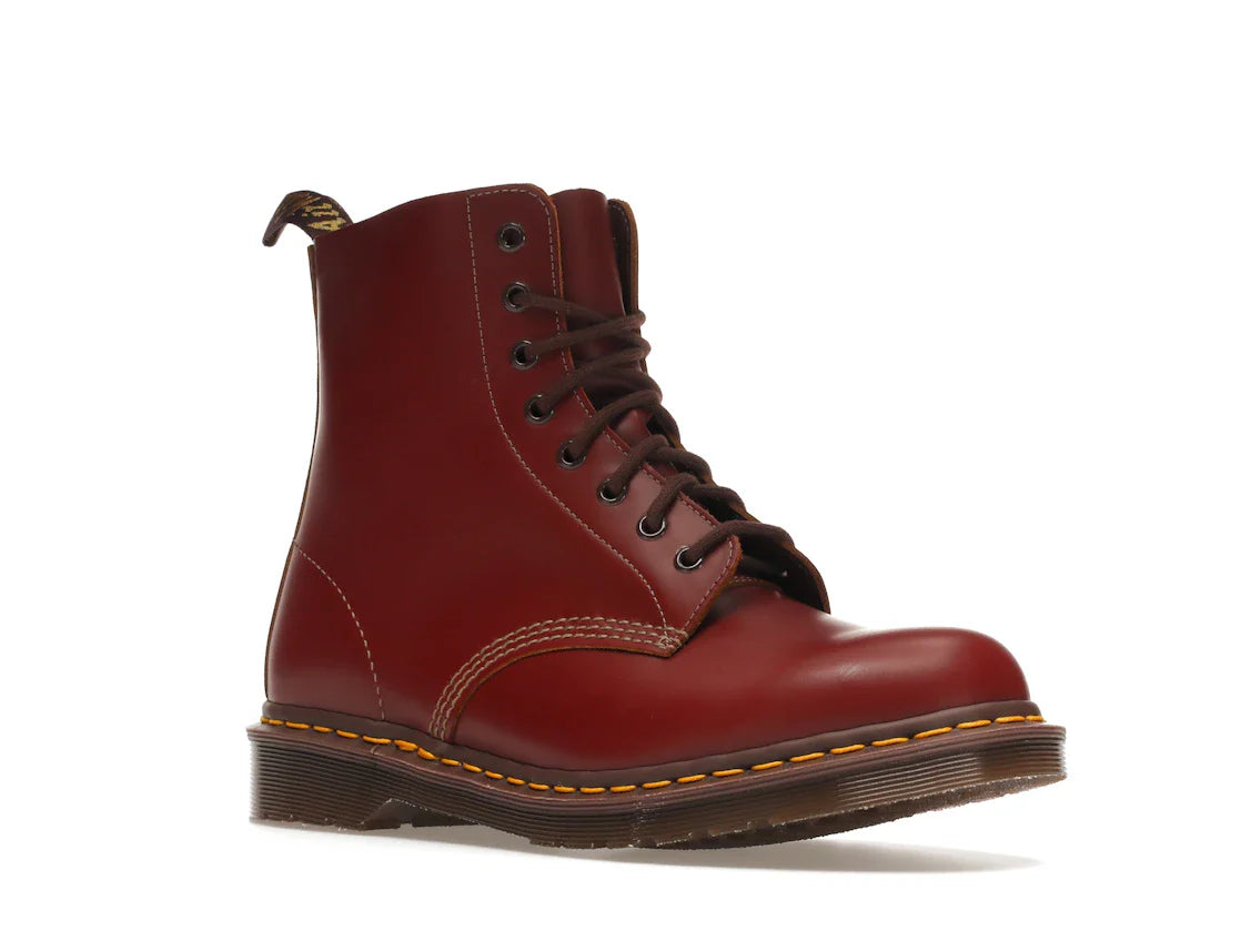 Dr. Martens 1460 Vintage Schnürstiefel, hergestellt in England, oxbloodfarben, Quilon