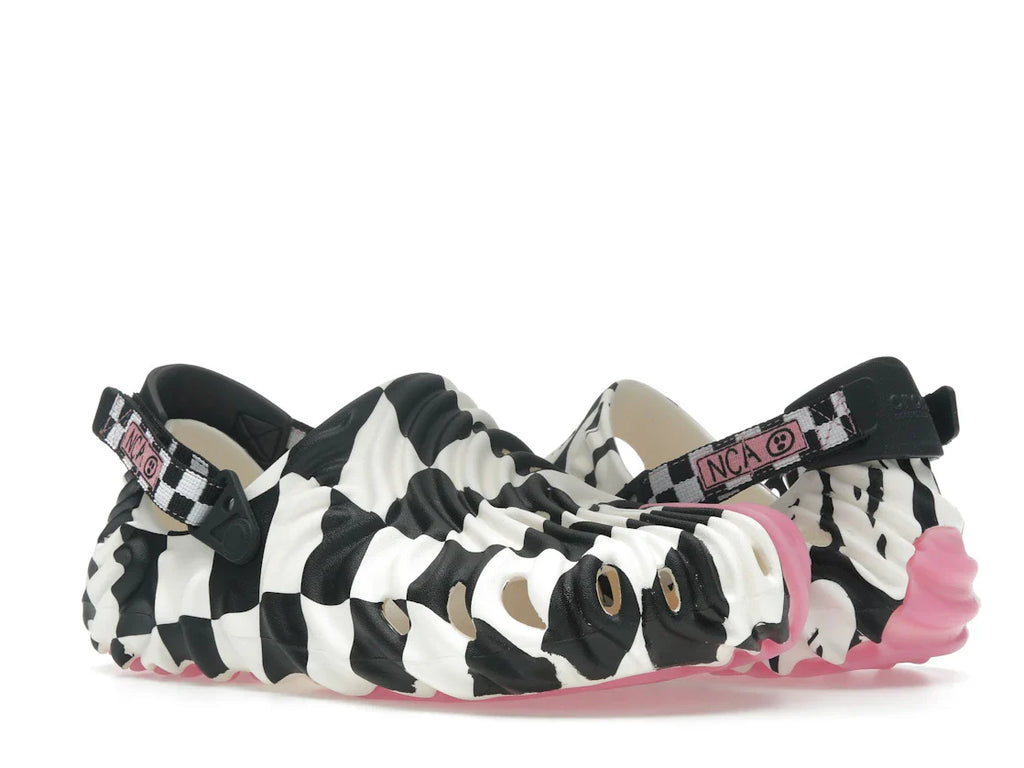 Crocs Pollex Clog von Salehe Bembury x Nina Chanel Abney Art Friends – Daumen hoch, gut gemacht!