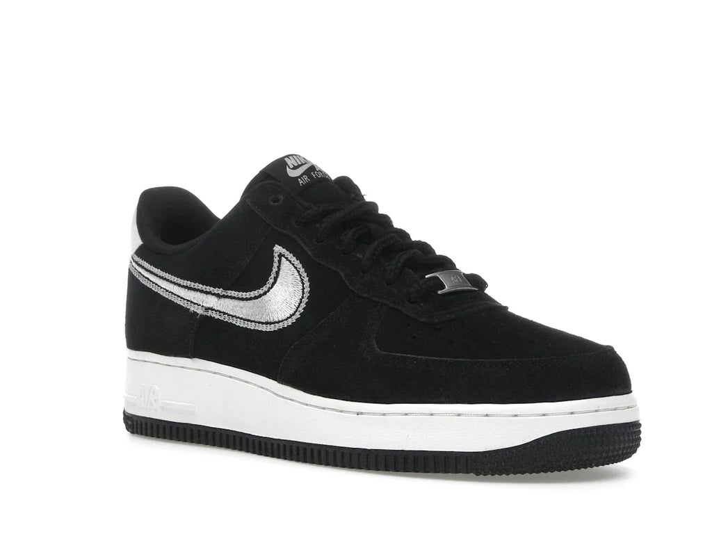 Nike Air Force 1 Low '07 LV8 Black Sail mit gesticktem Swoosh
