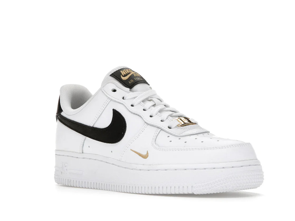 Nike Air Force 1 Low '07 Essential Weiß Schwarz Gold Mini Swoosh (Damen)