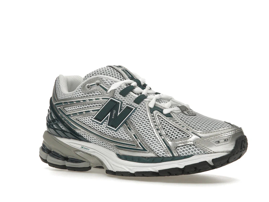 New Balance 1906R Silber Metallic Tiefsee