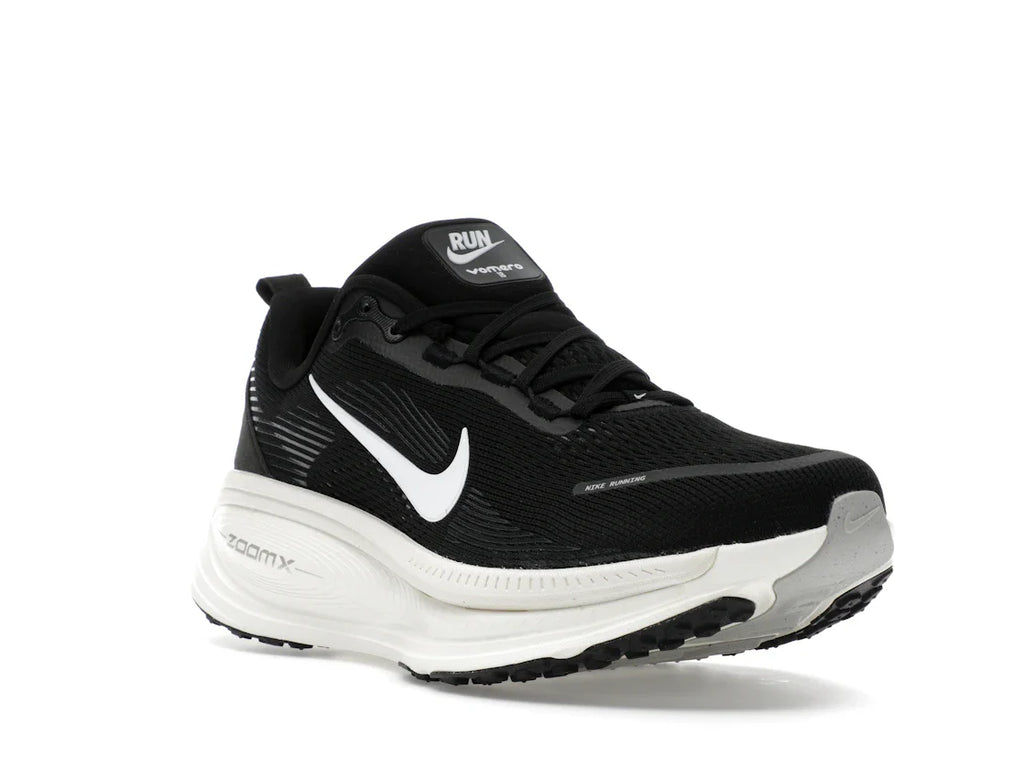Nike Vomero 18 Schwarz, Kokosmilch, Hellgrau, Weiß