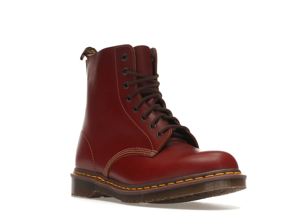 Dr. Martens 1460 Vintage Schnürstiefel, hergestellt in England, oxbloodfarben, Quilon