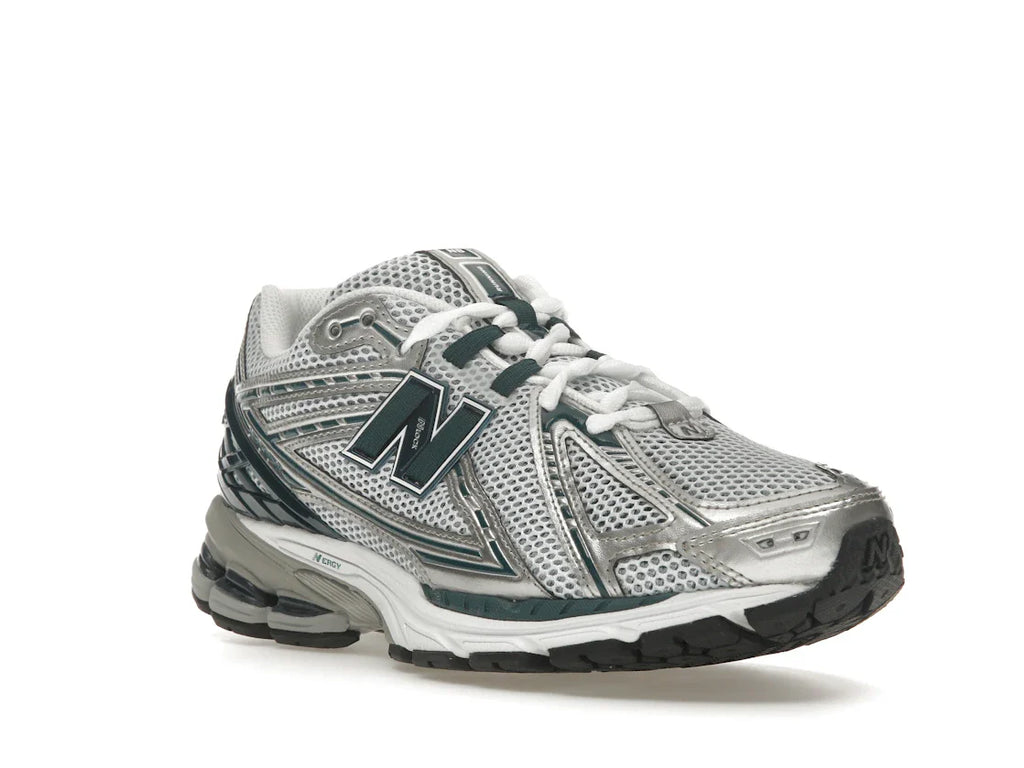 New Balance 1906R Silber Metallic Tiefsee