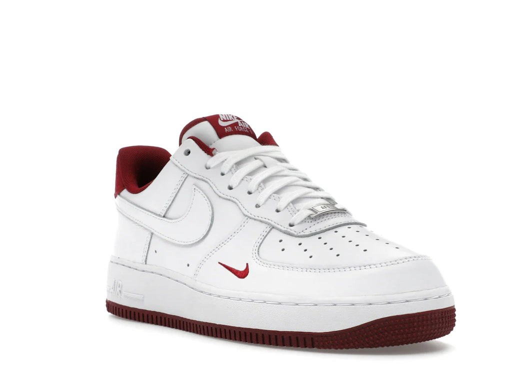 Nike Air Force 1 Low '07 LV8 Weiß Team Rot