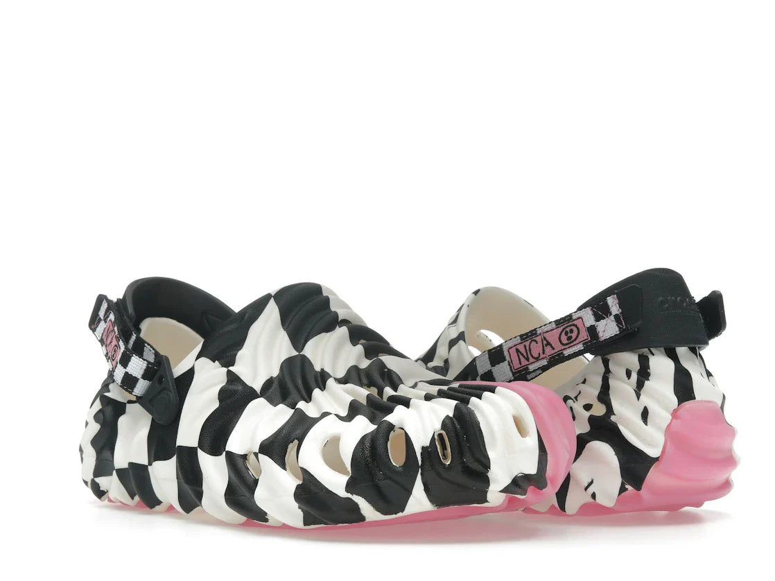 Crocs Pollex Clog von Salehe Bembury x Nina Chanel Abney Art Friends – Daumen hoch, gut gemacht!