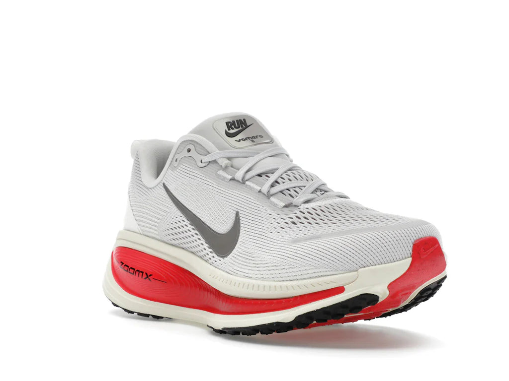 Nike Vomero 18 Platinum Tint Siren Red Light Smoke Gray Metallic Pewter