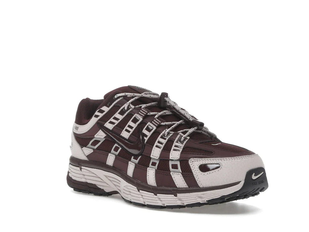 Nike P-6000 Silt Red Burgundy Crush (Damen)