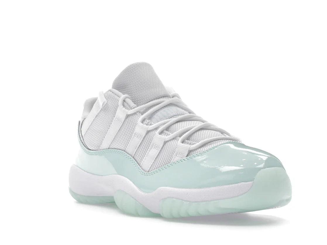Jordan 11 Retro Low Igloo (Damen)