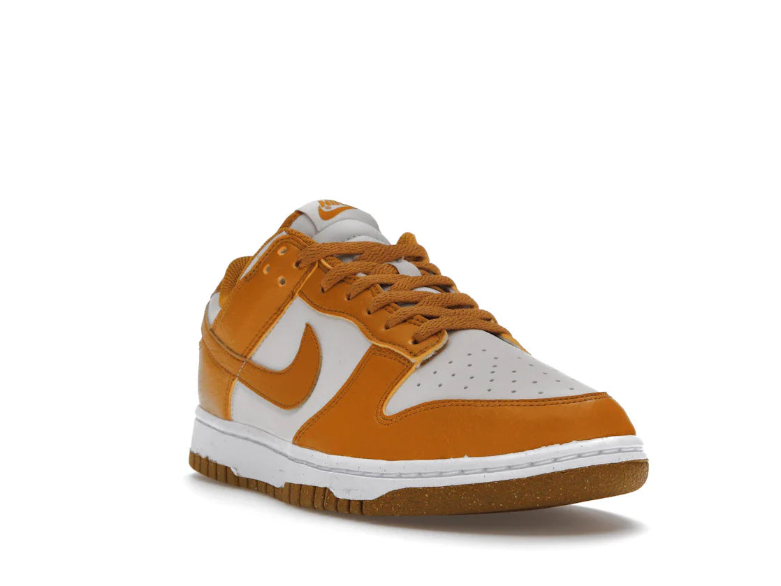 Nike Dunk Low Next Nature Phantom Gold Suede (Damen)