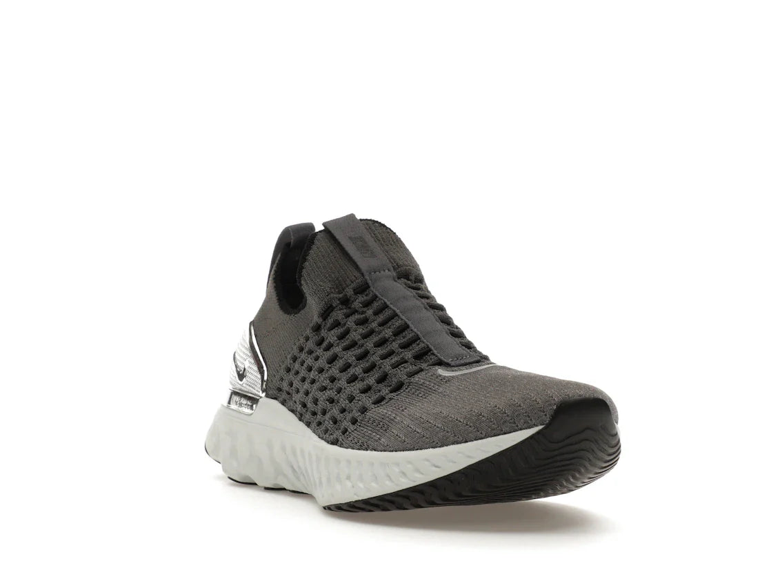 Nike React Phantom Run Flyknit 2 Eisengrau Silber