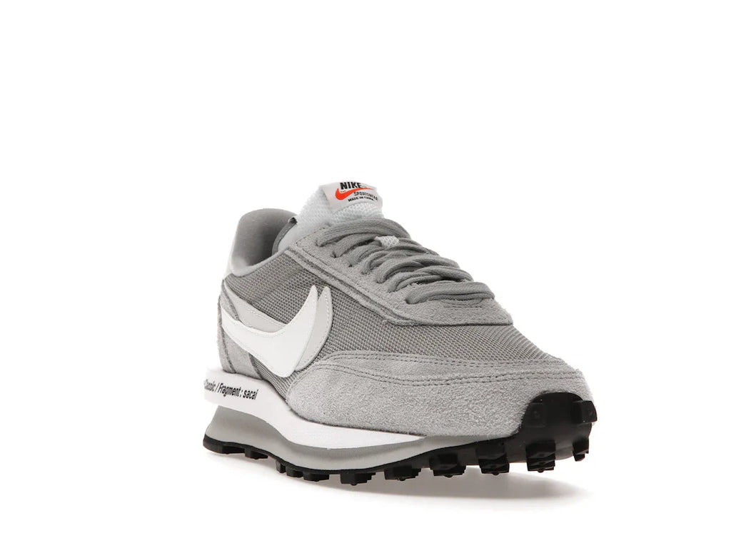 Nike LD Waffle SF sacai Fragment Grau