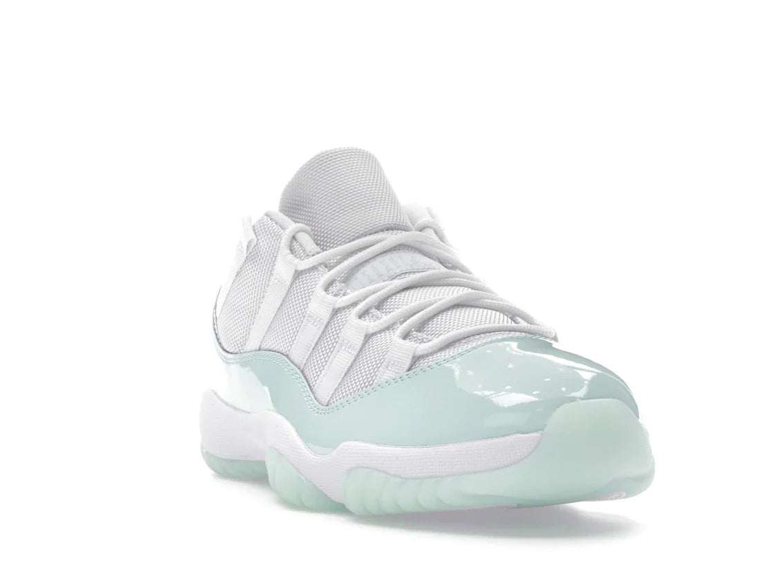 Jordan 11 Retro Low Igloo (Damen)