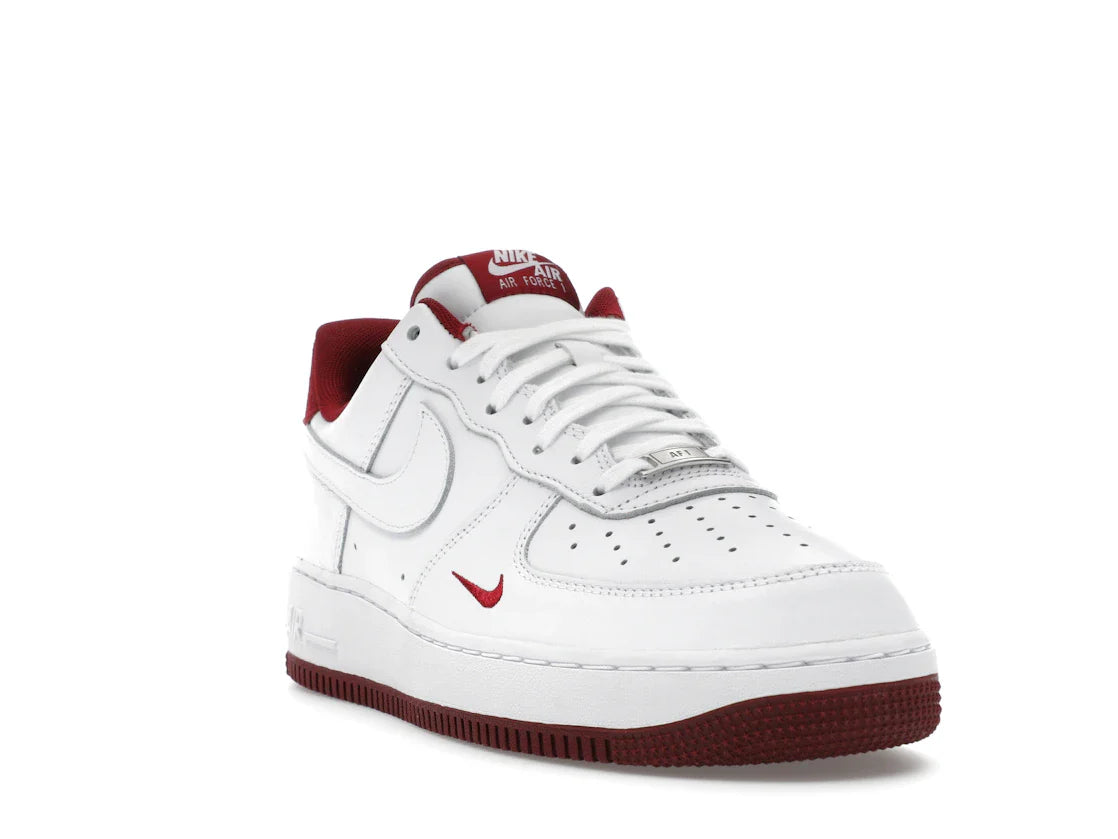 Nike Air Force 1 Low '07 LV8 Weiß Team Rot