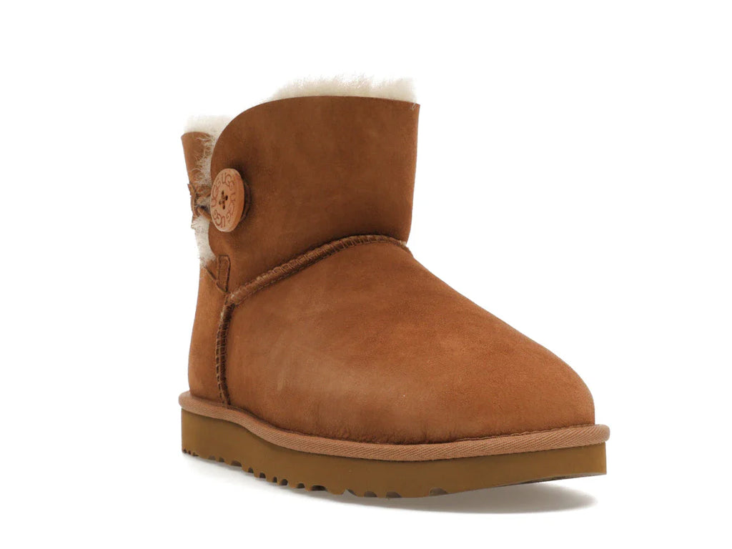 UGG Mini Bailey Button II Kastanie (Damen)