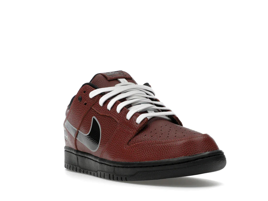 Nike SB Dunk Low Limousine Skateboards