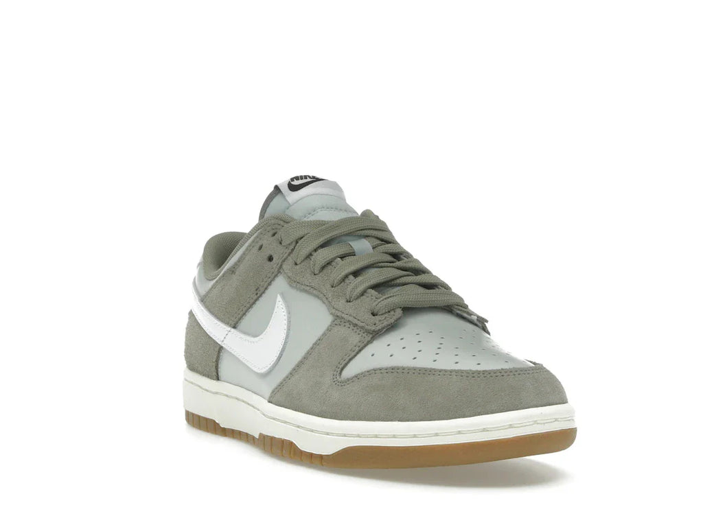 Nike Dunk Low Retro SE Hellsilber Hellblau Segelweiß