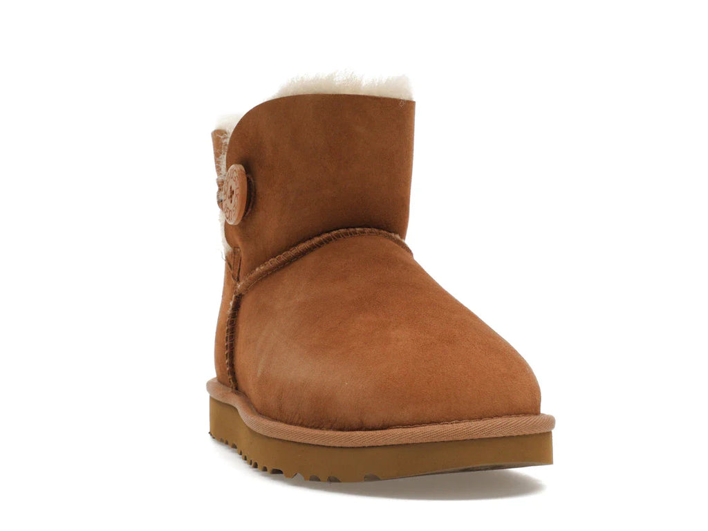UGG Mini Bailey Button II Kastanie (Damen)