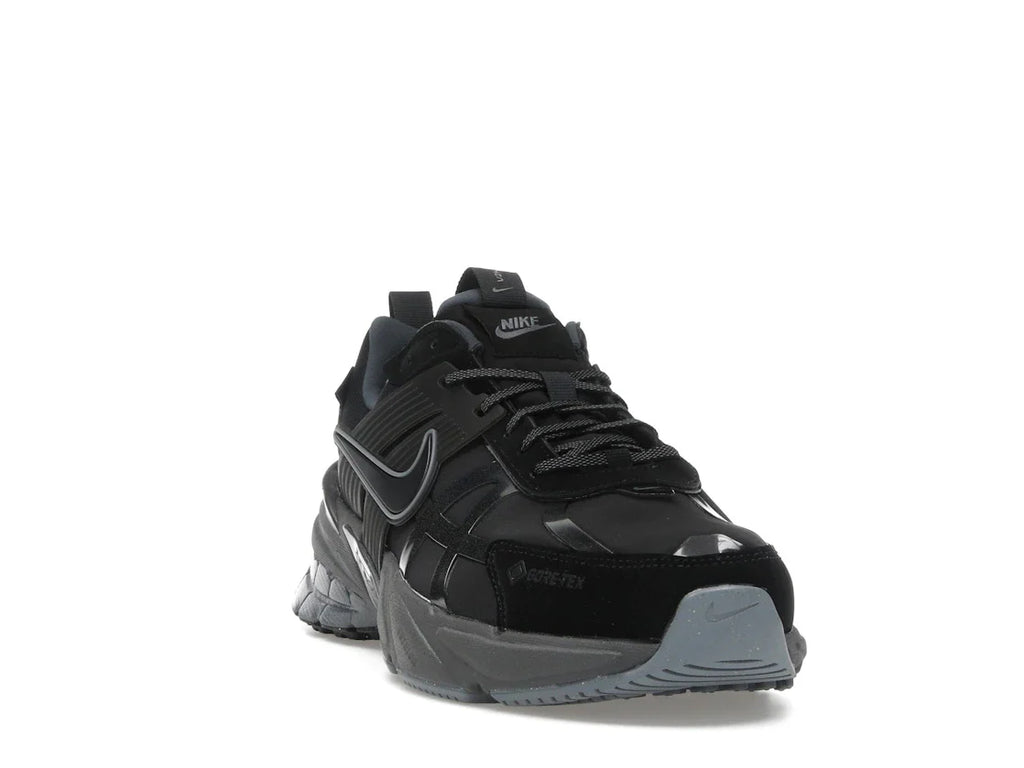 Nike V2K Run Gore-Tex Schwarz Eisengrau